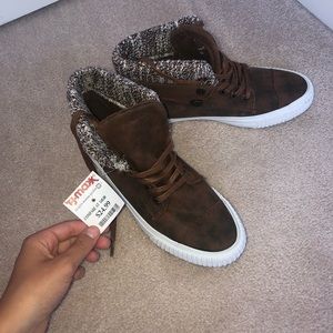 brown folded-over booties 🥾🥾✨